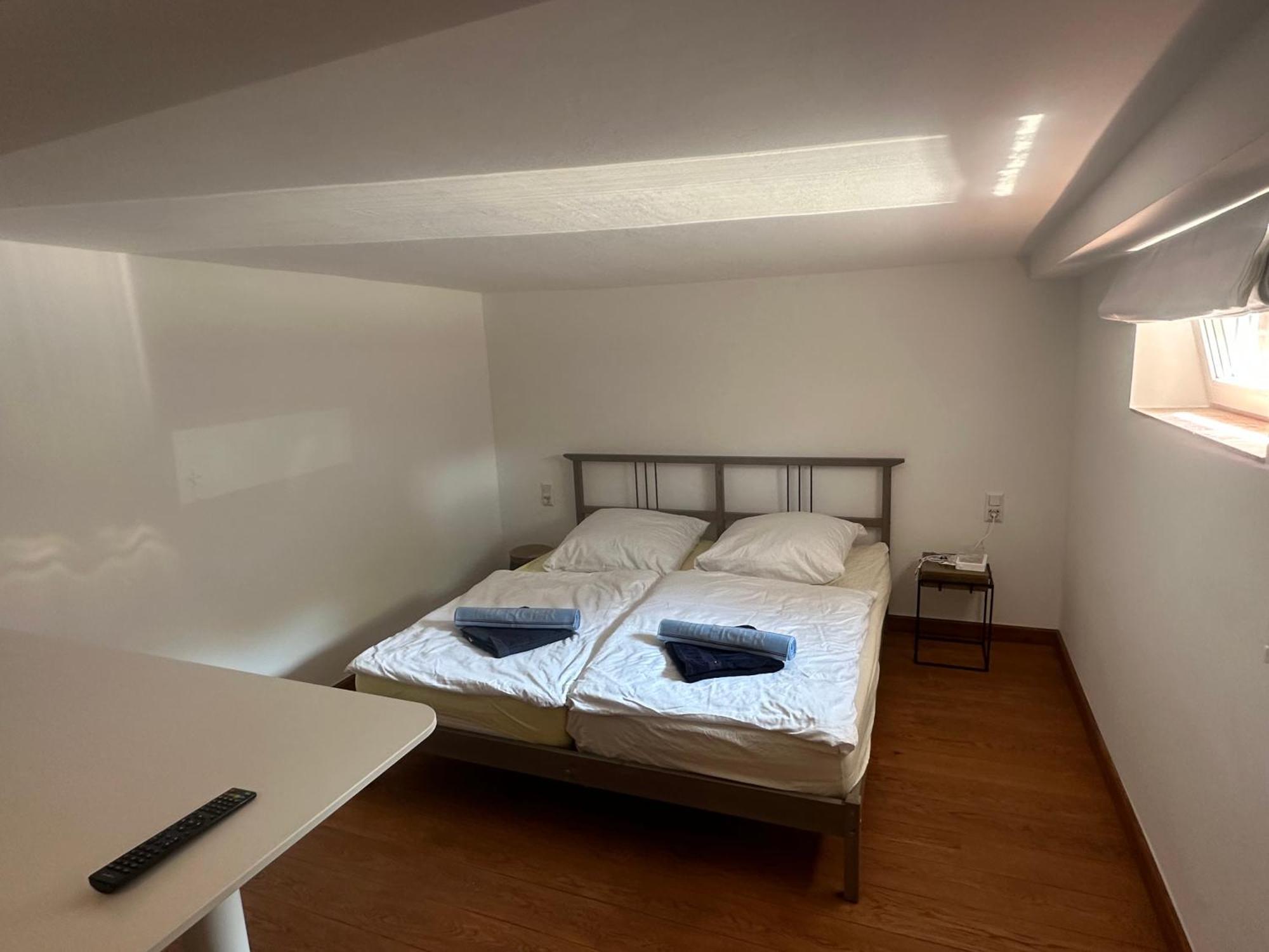 Appartement Doppelbett Suite, Naehe Messe Düsseldorf
